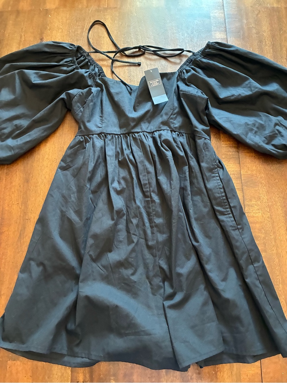 Abercrombie and Fitch Dress Women’s Small Tall Puff Sleeve Mini Black New NWT